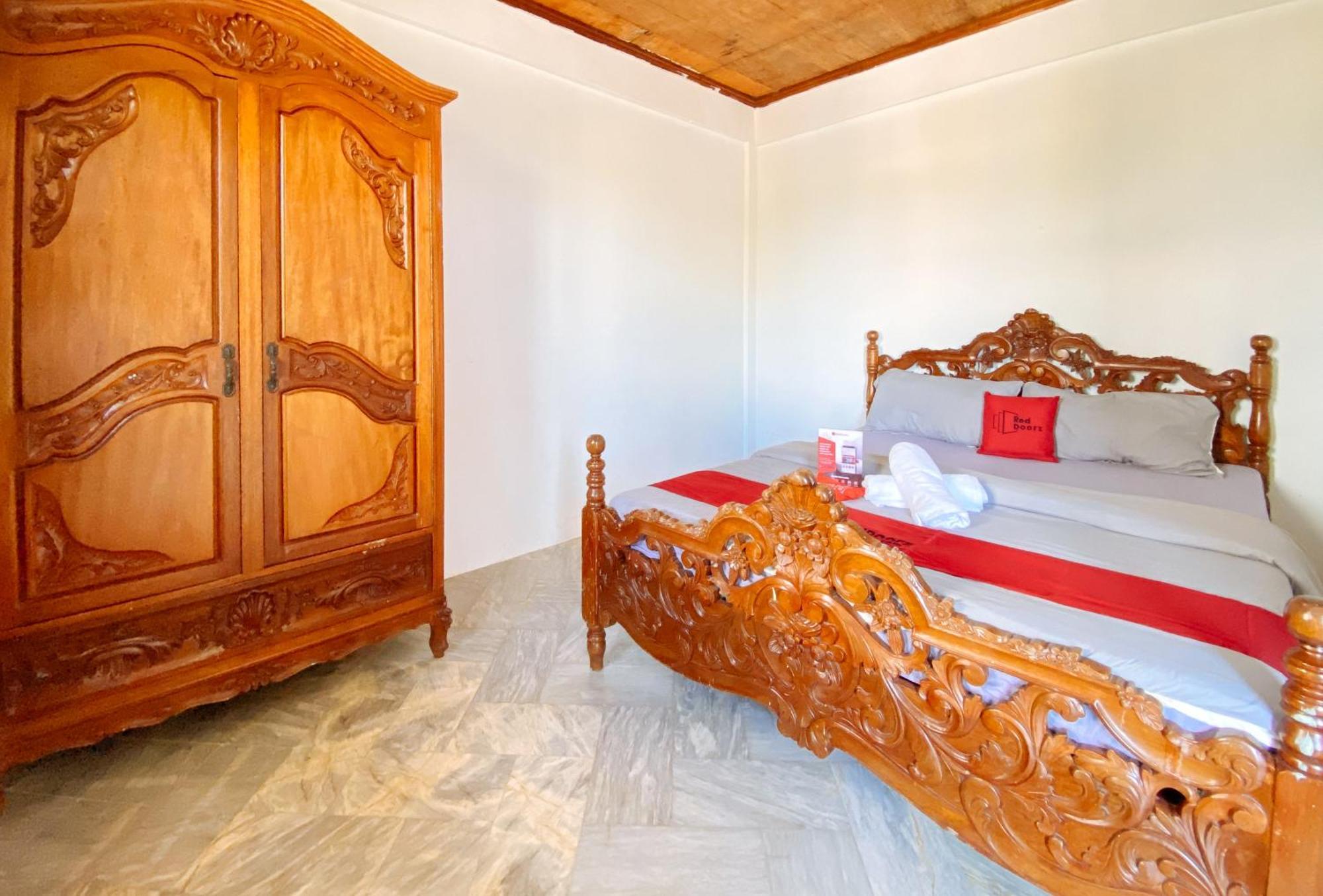 White Castle Beach Resort Iba Zambales Botolan Εξωτερικό φωτογραφία