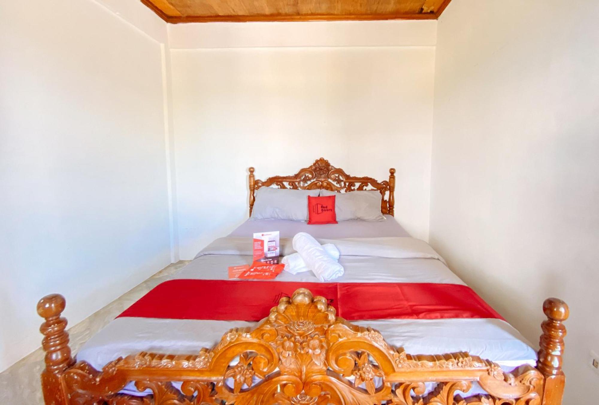 White Castle Beach Resort Iba Zambales Botolan Εξωτερικό φωτογραφία