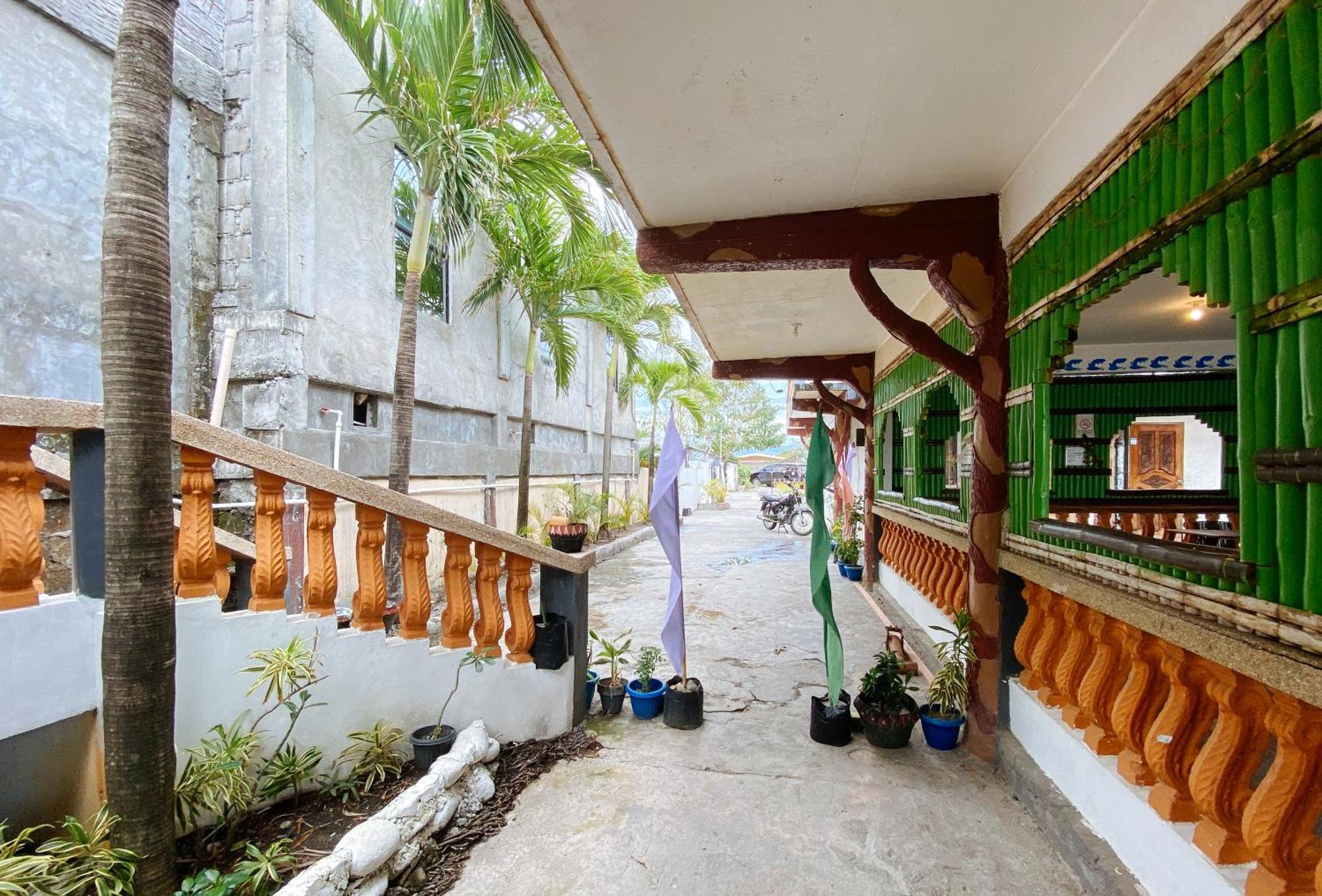 White Castle Beach Resort Iba Zambales Botolan Εξωτερικό φωτογραφία